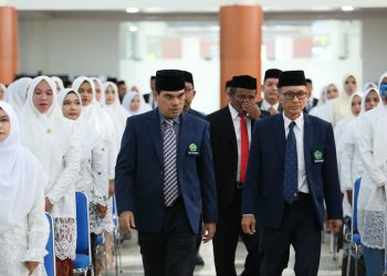 UIN Ar-Raniry Kukuhkan 1.488 Guru Profesional, Rektor AI Tak Akan Pernah Gantikan Sentuhan Guru