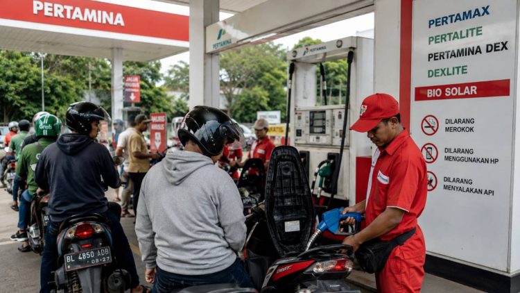 Warga Isi BBM di Aceh Tenggara Kini Wajib Tunjukkan STNK, Ini Aturan Lengkapnya