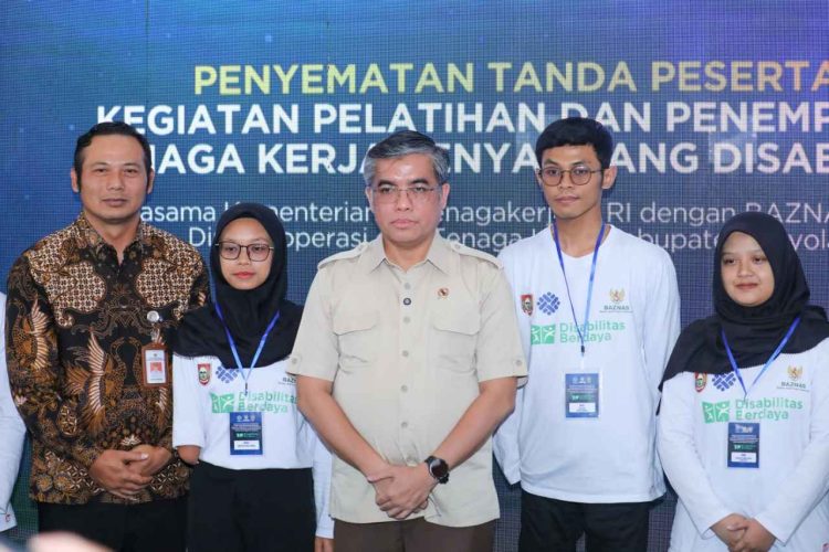 Menaker Yassierli Penyandang Disabilitas Berhak Dapat Kesempatan Kerja yang Sama