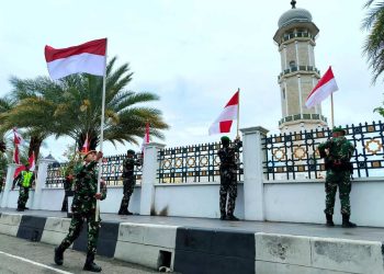 Merah Putih Kembali Berkibar di Masjid Raya Baiturrahman Usai Insiden Hari Damai Aceh