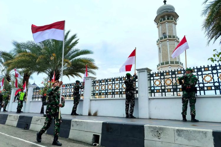 Merah Putih Kembali Berkibar di Masjid Raya Baiturrahman Usai Insiden Hari Damai Aceh