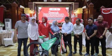Semarak HUT RI dan 21 Tahun Damai Aceh, Keluarga Meuligoe Ikuti Aneka Lomba