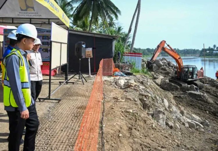 Wapres Gibran Tinjau Pembangunan Jembatan Kuta Blang, Progres Capai 80,5 Persen