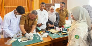 60 Mahasiswa Ilmu Perpustakaan UIN Ar-Raniry Praktik Restorasi Naskah Kuno di Museum Aceh
