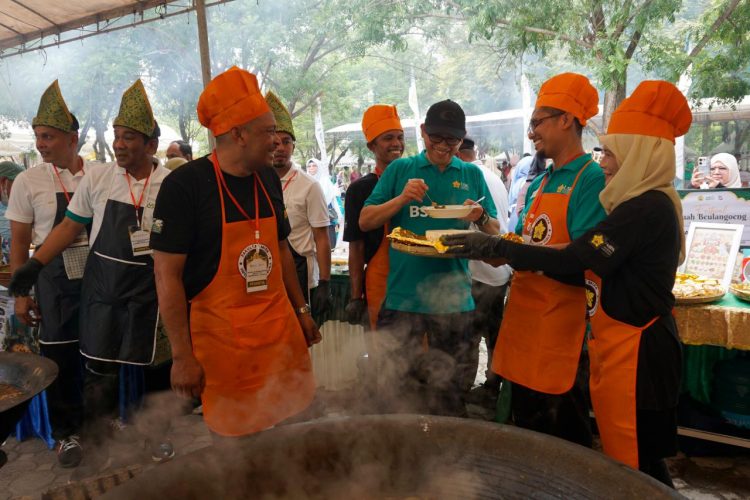 65 Tahun USK, Keluarga Besar Kampus Rayakan Kebersamaan lewat Fun Walk dan Festival Keluarga