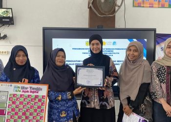 Anak SD di Banda Aceh Belajar Kenali Jejak Digital lewat Permainan Ular Tangga