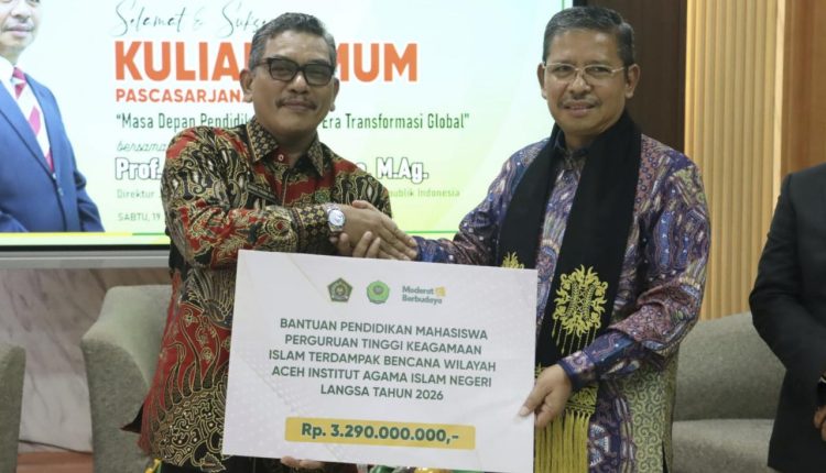 Kemenag Salurkan Rp3,23 Miliar untuk 940 Mahasiswa IAIN Langsa Terdampak Banjir