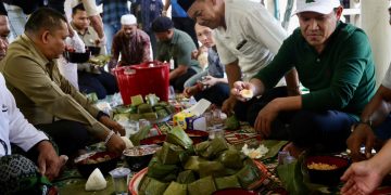 Maulid di Pidie Hidangan Bungkus Daun, Makan Bersama, dan Tradisi Berbagi Rezeki