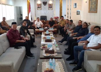 Wagub Aceh Dek Fadh dan Ketua DPRA Bahas Perubahan UUPA