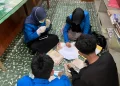 50 Mahasiswa BSA UIN Ar-Raniry Praktik Filologi, Telaah Manuskrip Kuno di Museum Ali Hasjmy