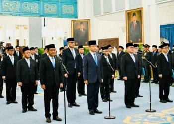 Prabowo Reshuffle Kabinet Merah Putih, 18 Pejabat Dilantik Ada Kapolri hingga Menteri Baru