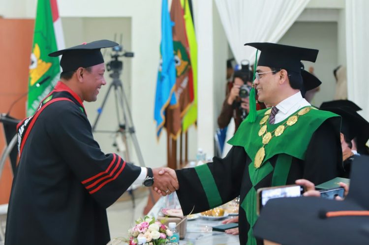 UIN Ar-Raniry Wisuda 1.618 Lulusan, 11 di Antaranya Mahasiswa Asal Malaysia
